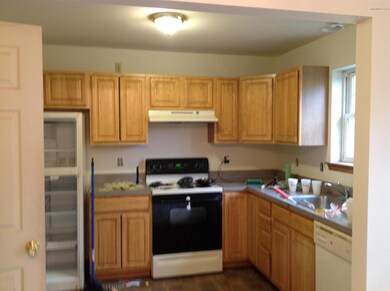 35 Learn Ln unit 102, East Stroudsburg, PA 18301 - photo 3
