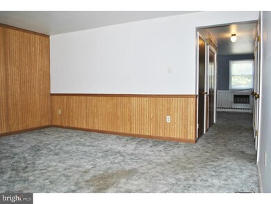 599 Manatawny St, Pottstown, PA 19464 - photo 4