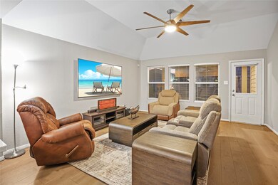 7811 Koloa River Ct, Houston, TX 77040 - photo 3