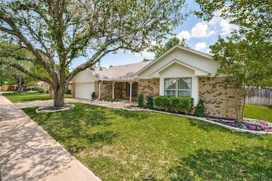3724 Woodmont Ct, Bedford, TX 76021 - photo 4