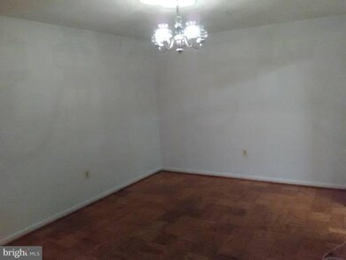 Van Ness East unit 117, Washington, DC 20008 - photo 4