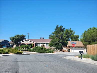 17106 Forest Hills Dr, Victorville, CA 92395 - photo 5
