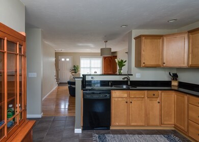 14 Boxberry Ln, Rockland, MA 02370 - photo 3