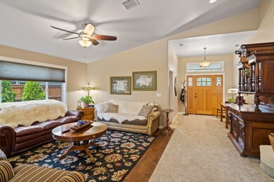 Copy of 2065 SW Mercury Lane 9