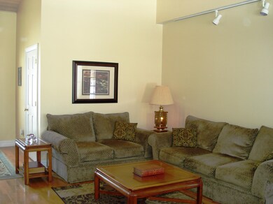 Living Rm 3