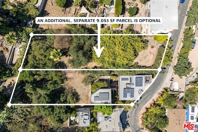 Optional lot next door