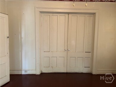 220 W Duffy St, Savannah, GA 31401 - photo 4