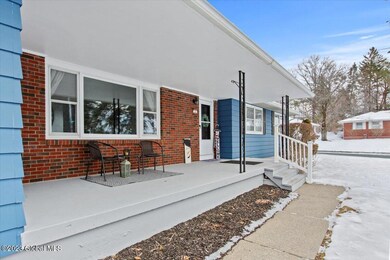 5 Hadden Ln, Troy, NY 12180 - photo 2