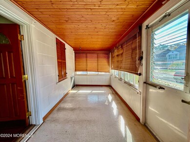 61 Green Grove Ave, Keyport, NJ 07735 - photo 4