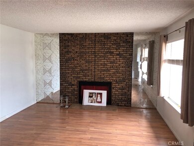 14265 Brentwood Dr, Victorville, CA 92395 - photo 2