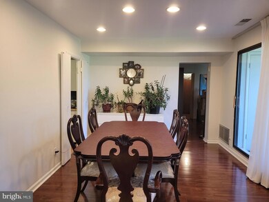 Elmont Condominium unit 505, Baltimore, MD 21215 - photo 7