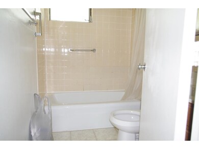 616 #24 Portland St unit 24, Rochester, NH 03867 - photo 4