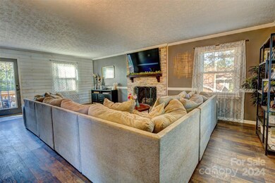 414 Melody Ln unit 4, Shelby, NC 28152 - photo 4