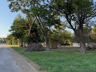 800 E Don Tyler Ave, Dewey, OK 74029 - photo 5