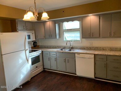 13 Croswell St unit 2, Albany, NY 12206 - photo 6