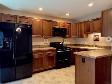 23 Ains Manor Rd unit 23, Palmer, MA 01069 - photo 4