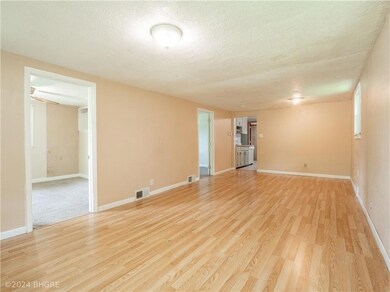 5032 S Union St, Des Moines, IA 50315 - photo 5