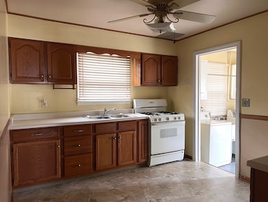 1425 Frederick St, Joliet, IL 60435 - photo 2