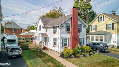 14 Locust St, Glens Falls, NY 12801 - photo 2