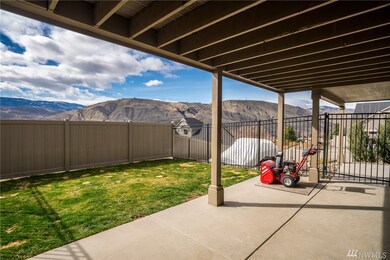 1938 Legacy Place SE, East Wenatchee, WA 98802 - photo 4