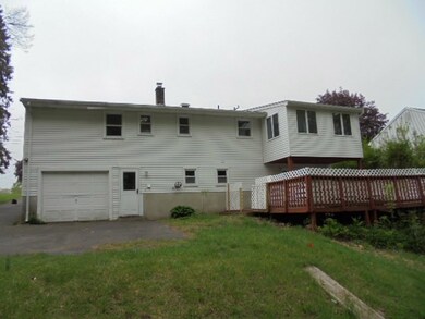 189 Dana Ln, Meriden, CT 06451 - photo 3