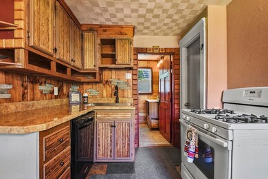 90 Kalmar St, Worcester, MA 01606 - photo 6