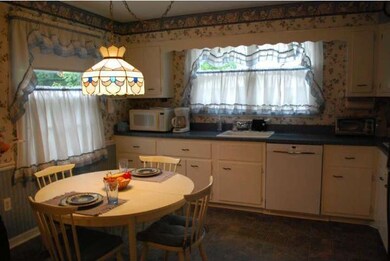 813 Hilltop Rd, Cinnaminson, NJ 08077 - photo 5