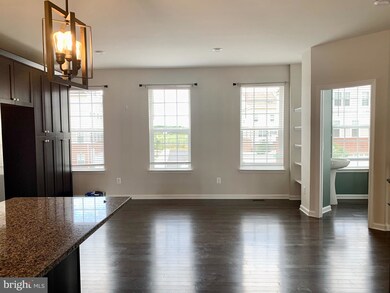 11043 Blackburn Cove Ln, Manassas, VA 20109 - photo 5