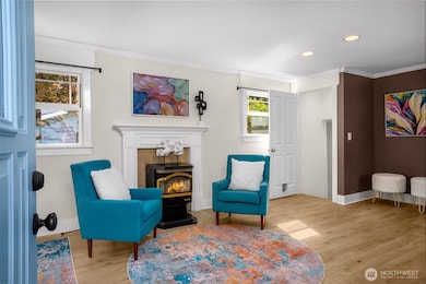 Cozy & efficient pellet stove.