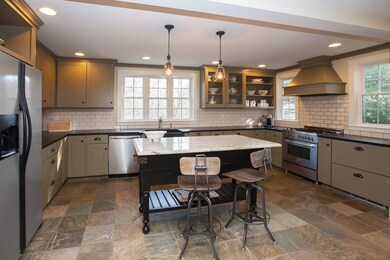 101 Hobart St, Hingham, MA 02043 - photo 5