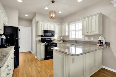 1646 Foxmere Blvd, Greenwood, IN 46142 - photo 5