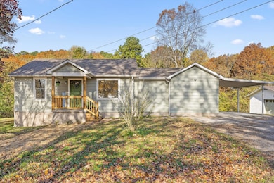 545 E Garden Farm Rd, Rossville, GA 30741 - photo 3