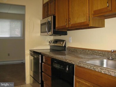 3421 W Chester Pike unit C46, Newtown Square, PA 19073 - photo 6