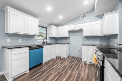 1108 9th St, Barling, AR 72923 - photo 7