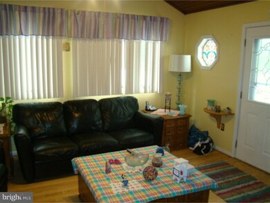 142 Trimble Blvd, Brookhaven, PA 19015 - photo 4