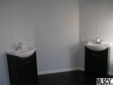 Master bath separate sink