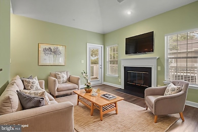 1716 Lake Shore Crest Dr unit 33, Reston, VA 20190 - photo 3