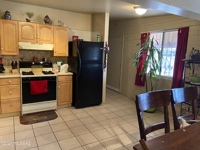 7039 Kitchen IMG_0286