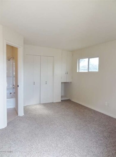 06 - Master bedroom can be used to earn