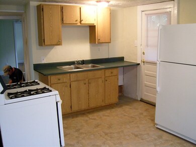 24 Crescent St, Worcester, MA 01605 - photo 6