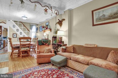 266 Linden St, Reading, PA 19604 - photo 5