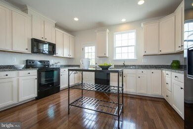 8300 Scotland Loop, Manassas, VA 20109 - photo 2