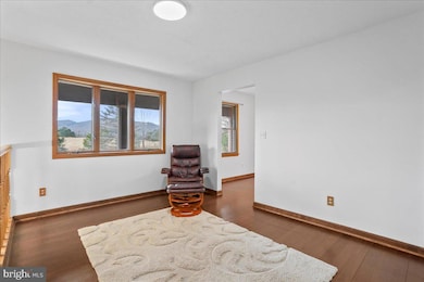 1716 Ridgeway Rd, Front Royal, VA 22630 - photo 3