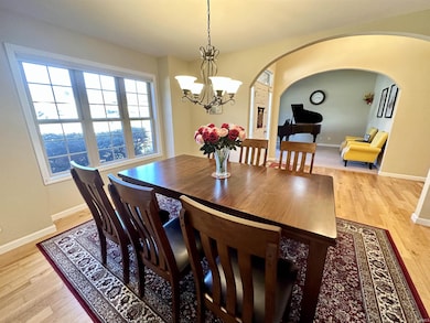 1576 S Andrew Cir, Bloomington, IN 47401 - photo 6