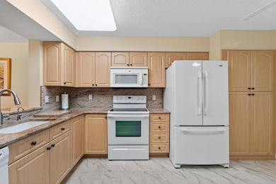 6093 Pointe Regal Cir unit 301, Delray Beach, FL 33484 - photo 2