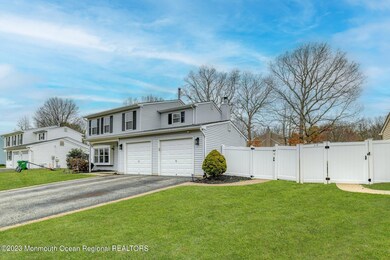 98 Starlight Rd, Howell, NJ 07731 - photo 3