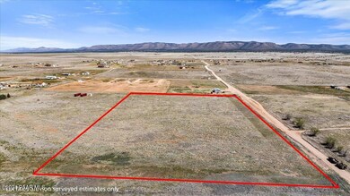 0000 N Champagne Parcel H Ln, Paulden, AZ 86334 - photo 5