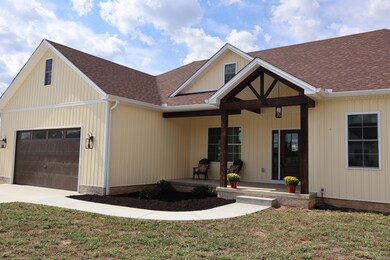 915 Milward Dr, Harrodsburg, KY 40330 - photo 4