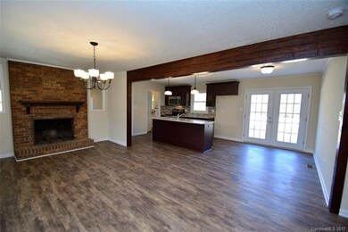 Living Room/Kitchen
