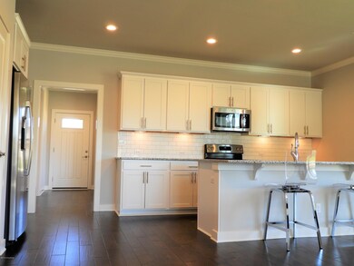 8813 Sanctuary Ln, Louisville, KY 40291 - photo 2